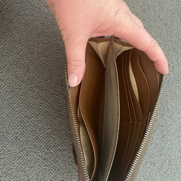 GENUINE MARC JACOBS BROWN LEATHER WALLET - GOLD HARDWARE - MADE IN ITALY - Picture 5 of 6